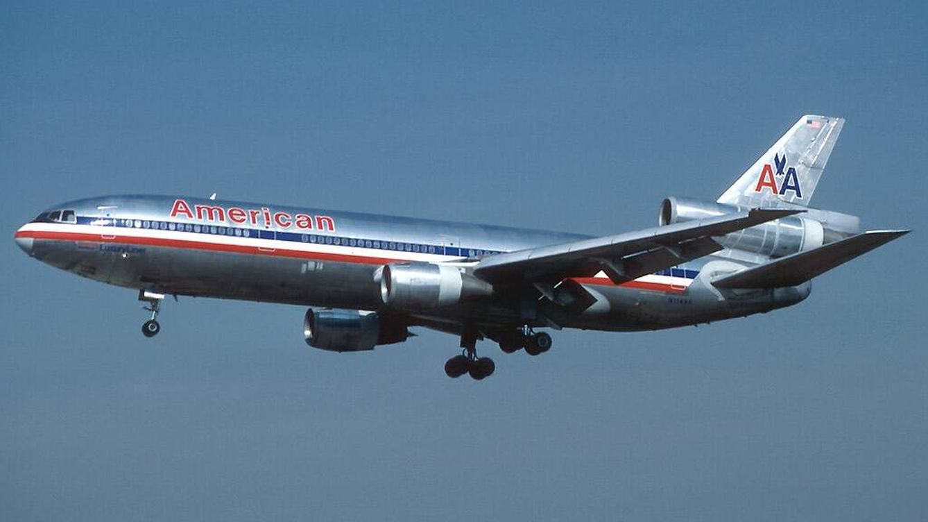 Foto: Un DC-10-10 de American Airlines, similar al involucrado en el incidente. (Wikimedia/AlainDurand)