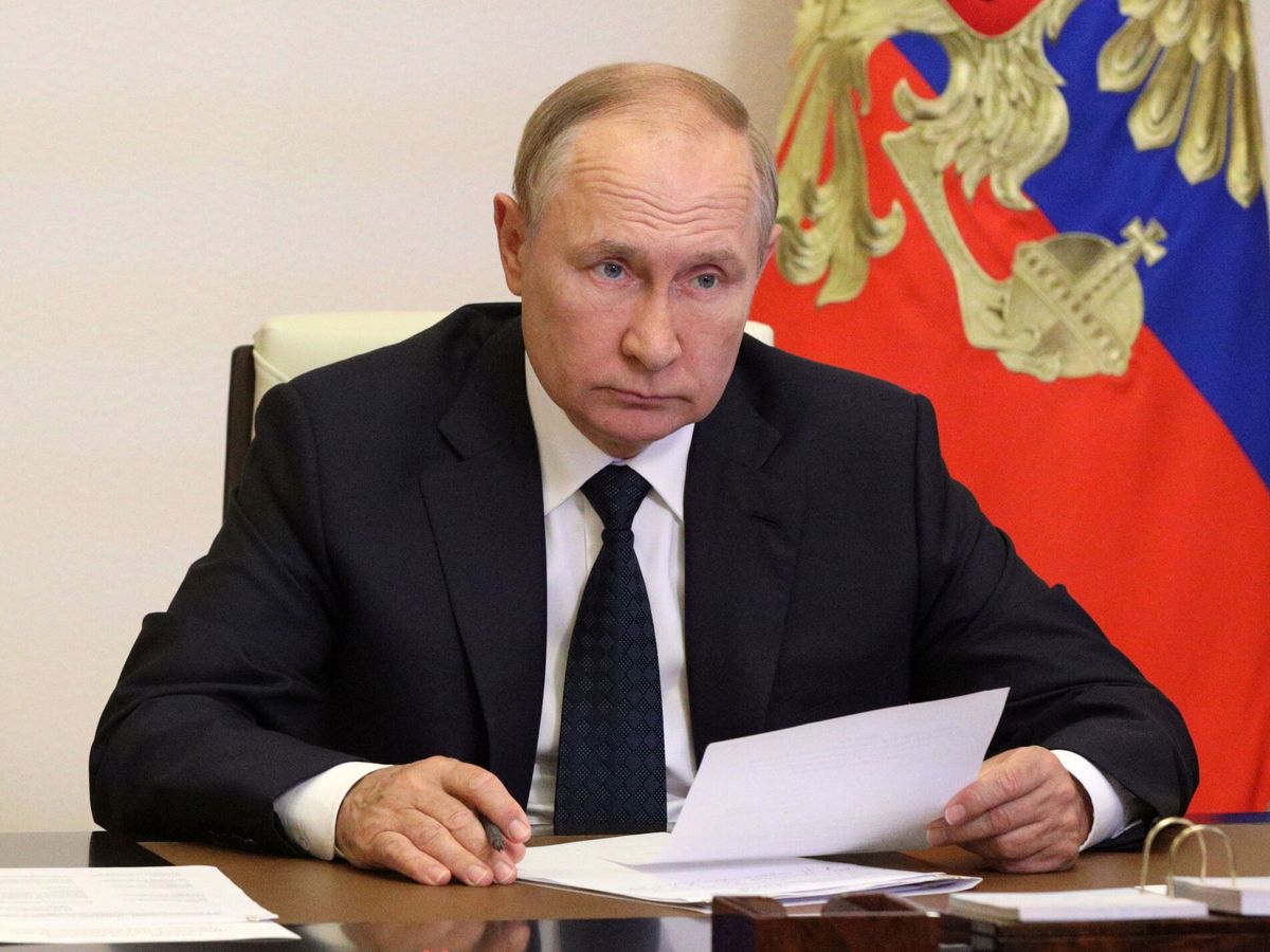 Foto: El presidente ruso Vladímir Putin durante una reunión. (Reuters/Mikhail Klimentyev)