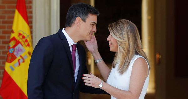 Foto: Pedro Sánchez recibe a la presidenta andaluza, Susana Díaz, este 23 de julio en La Moncloa. (EFE)