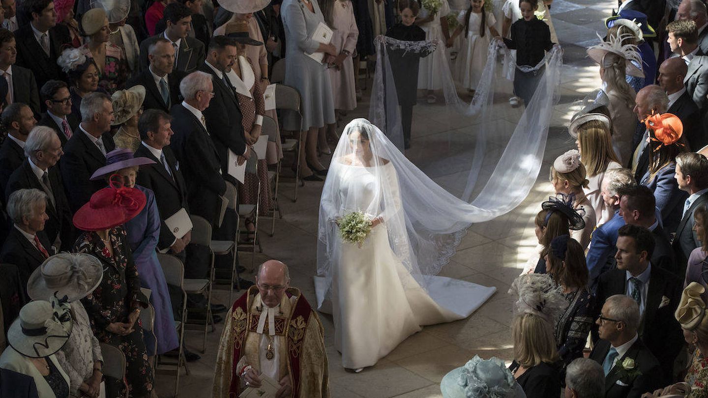Meghan Markle eligió un modelo de Givenchy para su boda con el príncipe Harry. (Getty)