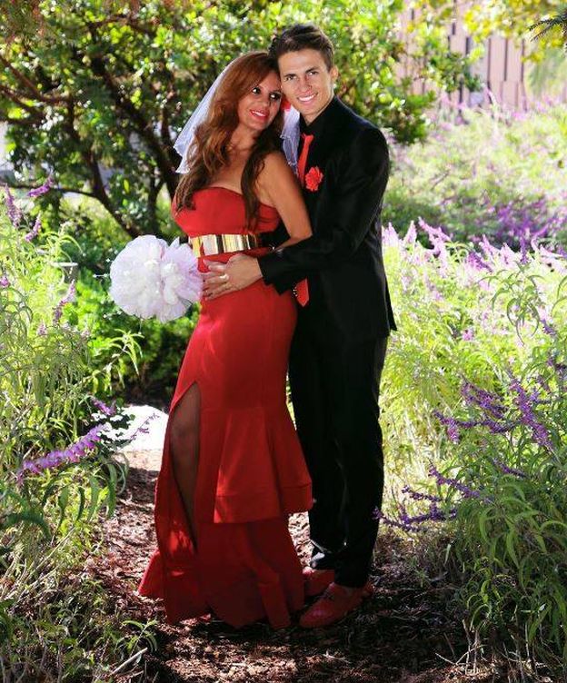 Foto: Sonia Monroy y JD en una imagen de su boda en Bervely Hills