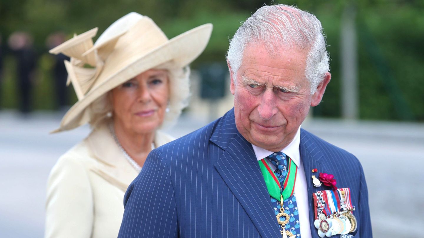El príncipe Carlos de Inglaterra y Camilla Parker en una imagen de archivo. (EFE)