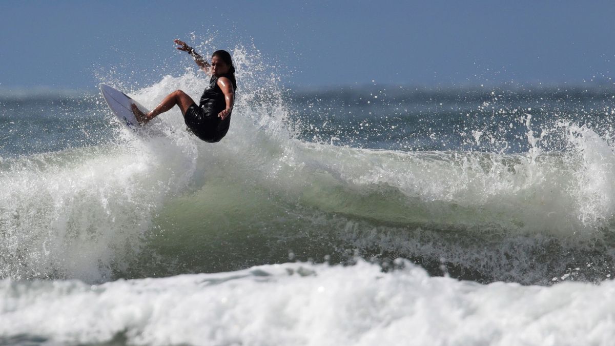 El surf se reinventa en España: complejos para entrenar fuera del agua con una inversión de 25 millones