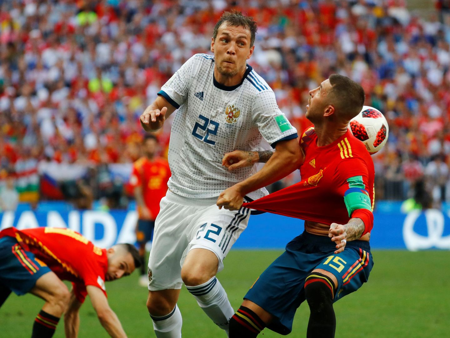 Dzyuba está siendo el jugador ruso que más problemas está creando a España. (Reuters)