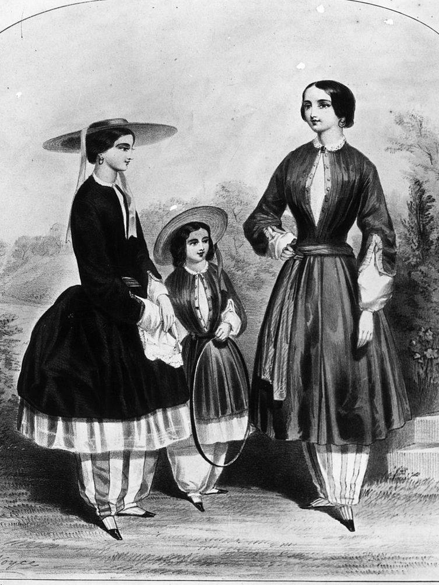Mujeres vistiendo los conocidos como bloomers a finales del siglo XIX. (Getty)