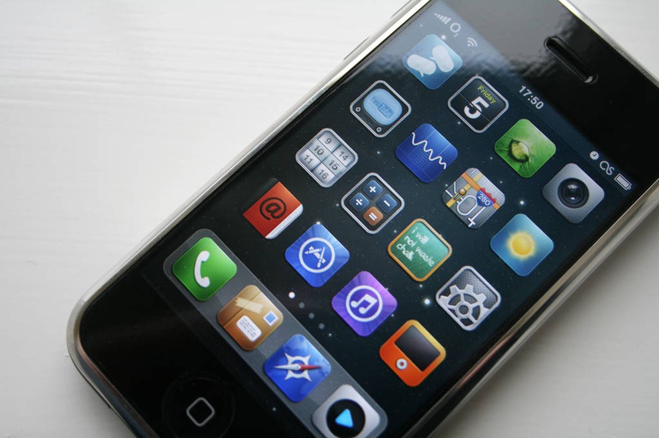 Desinstalar ‘apps’ o borrar caché, necesario para que el móvil siga rindiendo. (Foto: William Hook | Flickr)