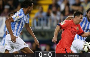 El orden del Málaga desespera y frena a un Barça sin imaginación