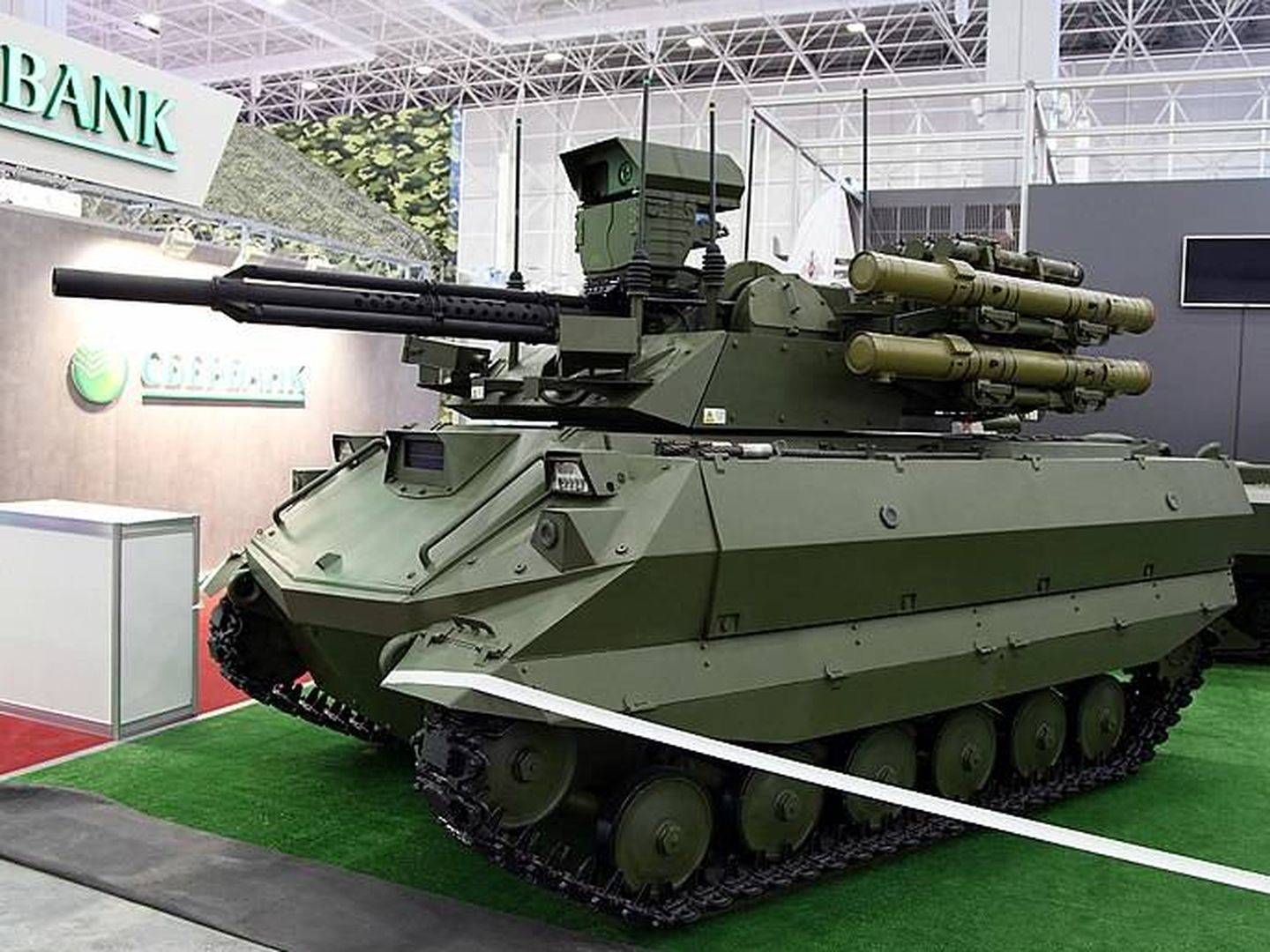 Uran-9, un tanque robótico ruso (Fuente: Wikimedia Commons)