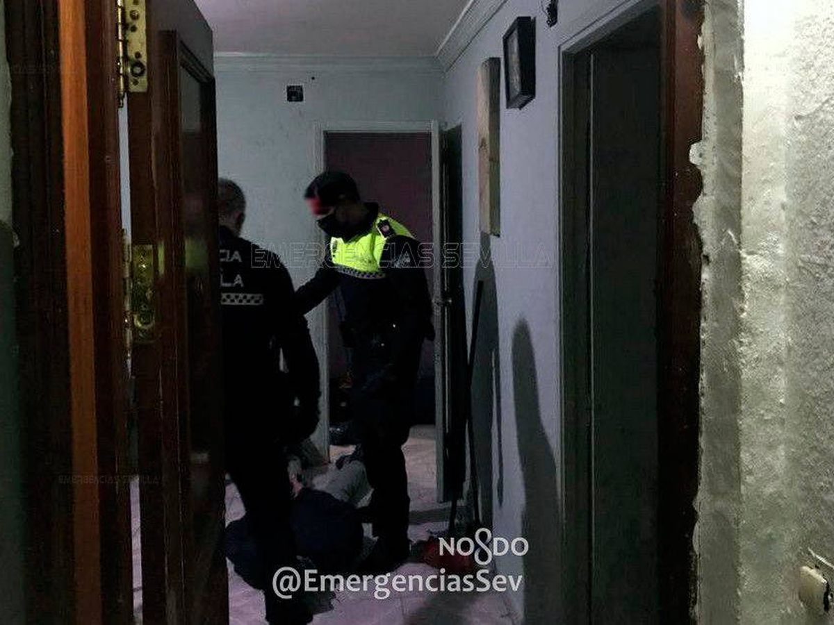 Foto: La policía persiguió a los ladrones hasta su guarida, donde encontró al secuestrado (Foto: Emergencias Sevilla)