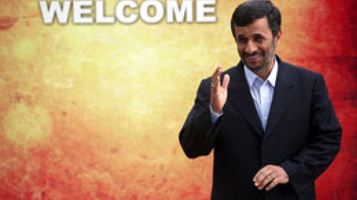 Ahmadineyad anuncia que ha ordenado el comienzo del enriquecimiento de uranio