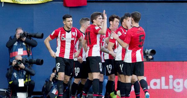 Foto: Jugadores del Athletic de Bilbao celebran un gol. (EFE)