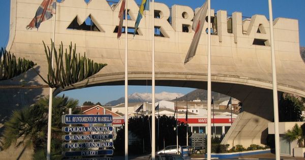 Foto: Imagen del arco de Marbella. (EFE)