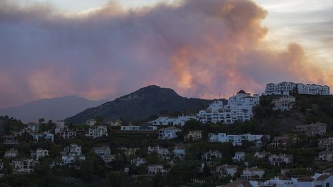 Activan a la UME por el incendio de Sierra Bermeja, Málaga: entre 2.500 y 3.000 vecinos desalojados 