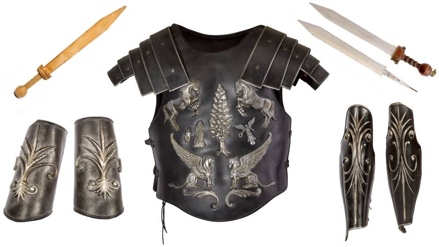 Algunos de los elementos de Gladiator que vende Russell Crowe (Sotheby's)