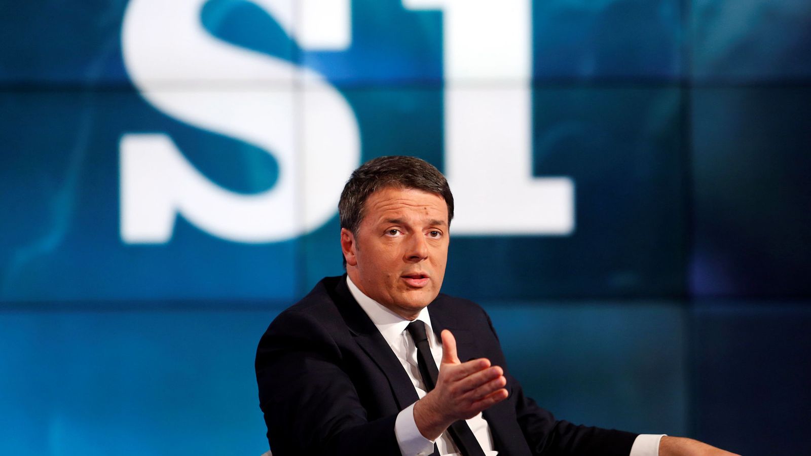 Foto: Renzi en un programa de televisión italiana, en Roma, el 30 de noviembre de 2016 (Reuters). 