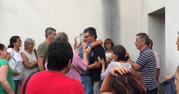 Foto: Clavero, al salir del juzgado de Ubrique (Plataforma Ciudadana Sierra de Cádiz)