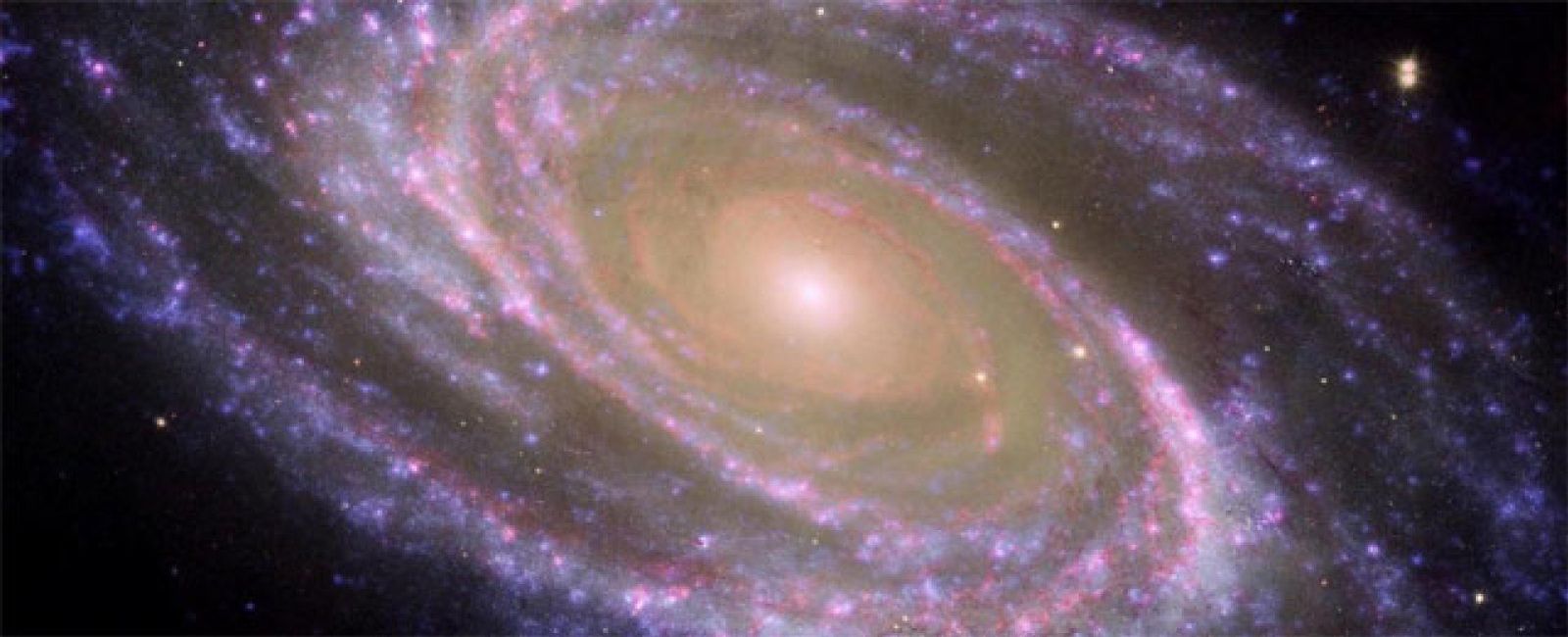 Foto: Una galaxia que crea estrellas 2.000 veces más rápido que la Vía Láctea