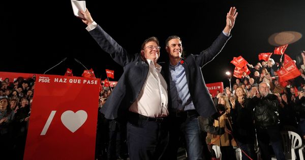 Foto: Ximo Puig y Pedro Sánchez, en el mitin de cierre de campaña en Valencia de autonómicas y generales. (EFE)