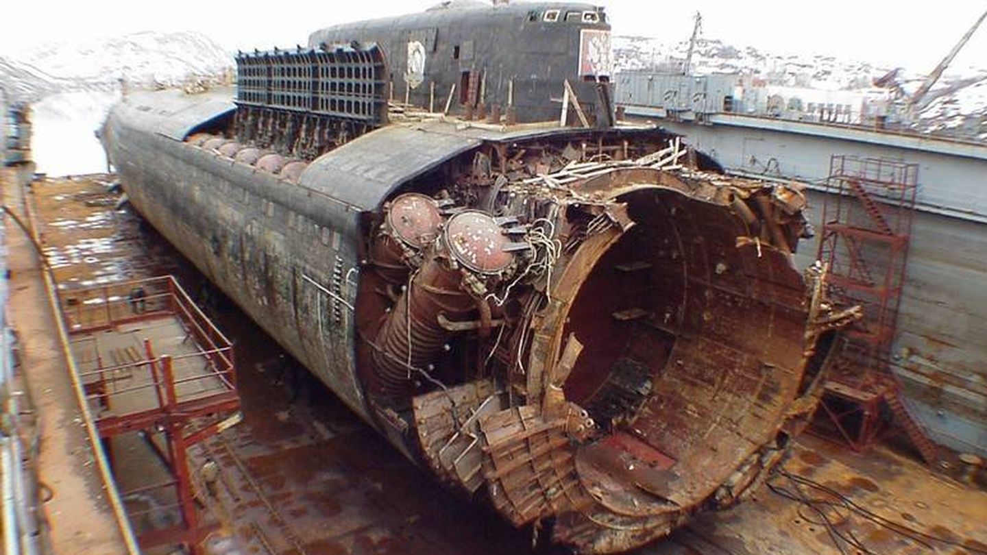 Restos reflotados del submarino Kursk. (Foto: Wikimedia Commons)
