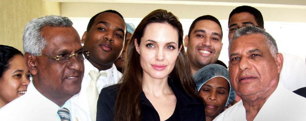 Foto: Angelina Jolie visita la inciativa de Ana Rosa