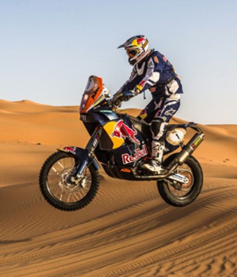 Foto: Nani Roma y Marc Coma se imponen en el Abu Dhabi Desert Challenge