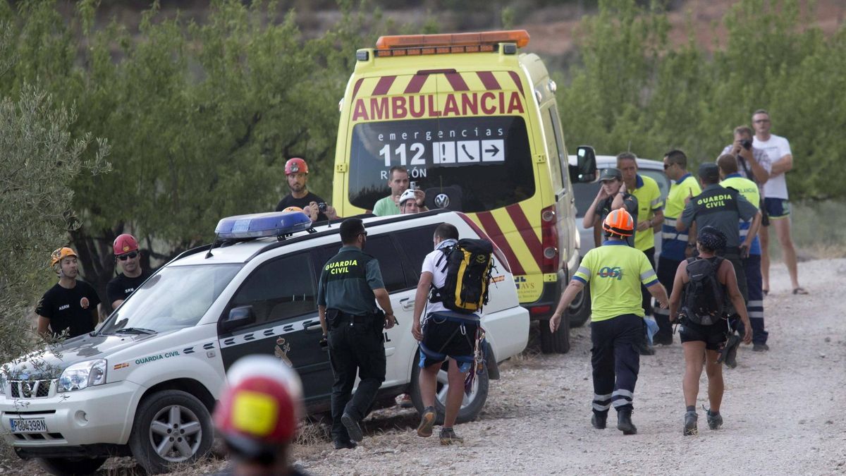 Dos trenes se detienen en Castilla la Mancha tras ser arrollada una persona