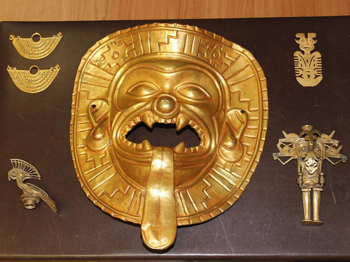 Foto: Máscara de oro de Tumaco, recuperada por la Policía Nacional. Foto: Interpol 