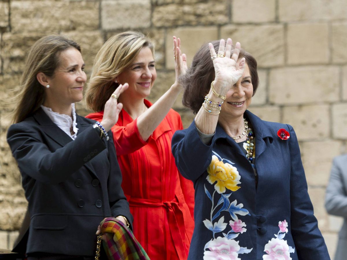 Foto: La reina Sofía, la infanta Elena y la infanta Cristina, en una imagen de 2011. (EFE/Montserrat T. Díez)