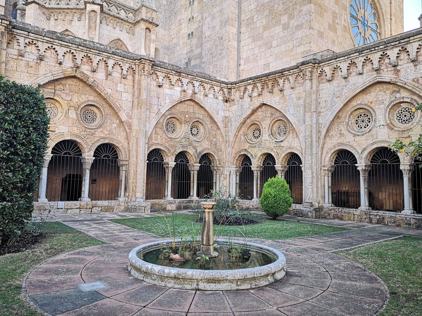 Claustro de la Catedral de Tarragona (Fuente: iStock)