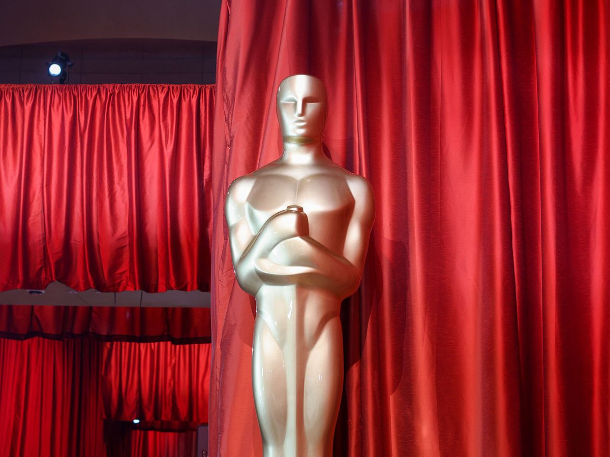Foto: Fotografía de una estatua del galardón de los Premios Oscar (EFE)