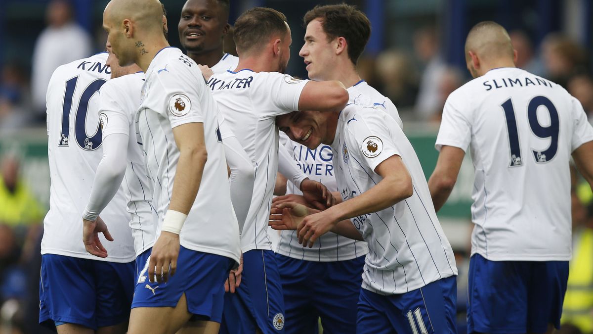El Everton pone fin a la racha del Leicester después de la 'cama' de todos los tiempos