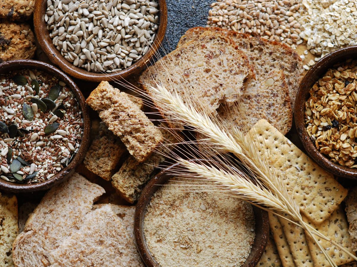 Foto: Esto es lo que dice la ciencia sobre si comer cereales integrales engorda menos o no. (iStock)