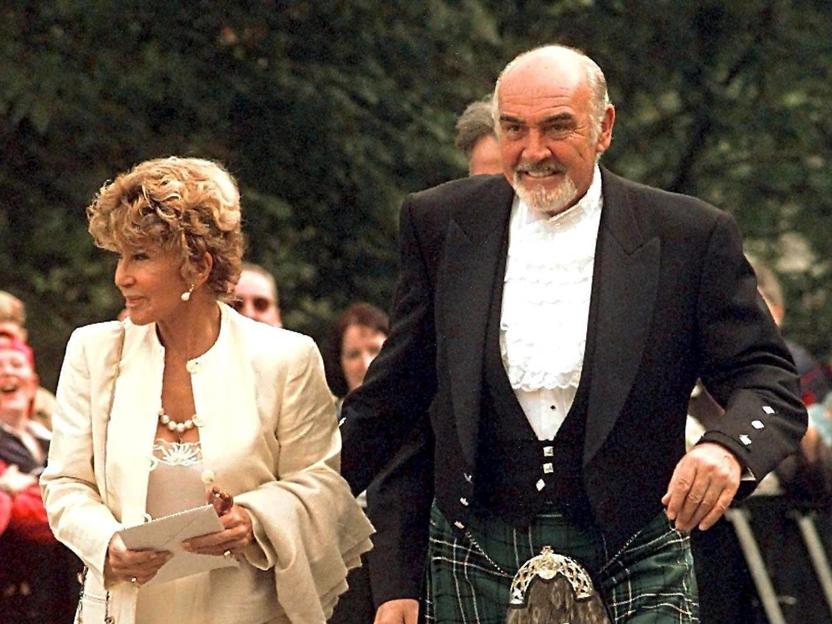 Foto: Sean Connery y a su mujer, Micheline Roquebrune en una imagen de archivo. (EFE)