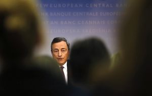 El 'no anuncio' de Draghi conduce al Ibex a su mayor caída en dos meses