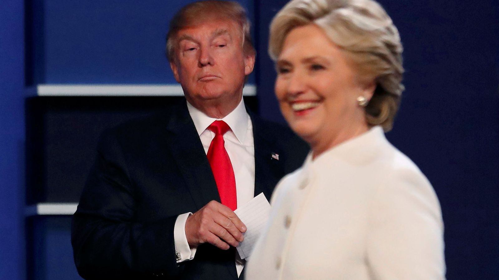 Foto: Donald Trump y Hillary Clinton durante el tercer debate. (Reuters) 