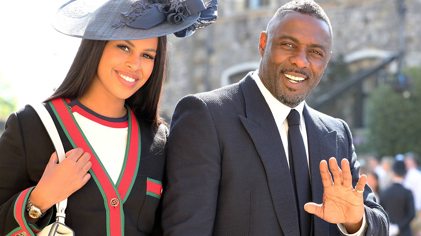  Idris Elba y Sabrina Dhowre, en la boda de Harry y Meghan. (Getty)