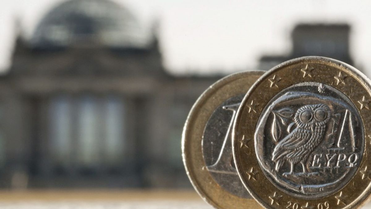 En busca de un euro más débil: la divisa europea se deprecia hasta los 1,33 dólares 