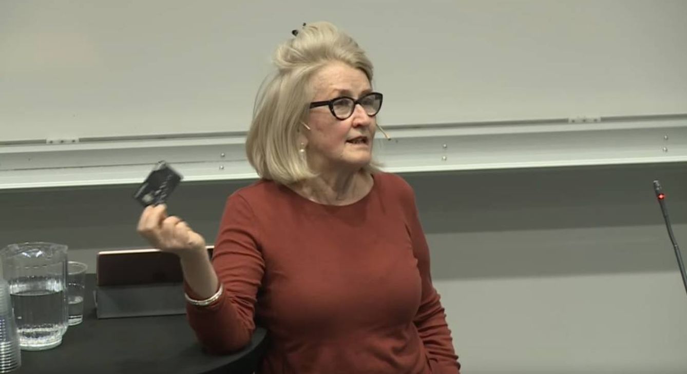 Ann, durante una charla sobre el futuro del sistema bancario.
