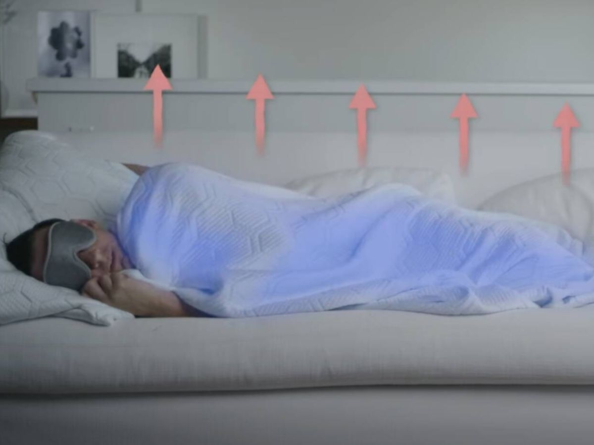 Foto: Dormir tapado no tiene por qué significar pasar más calor (YouTube/@hilu3351)