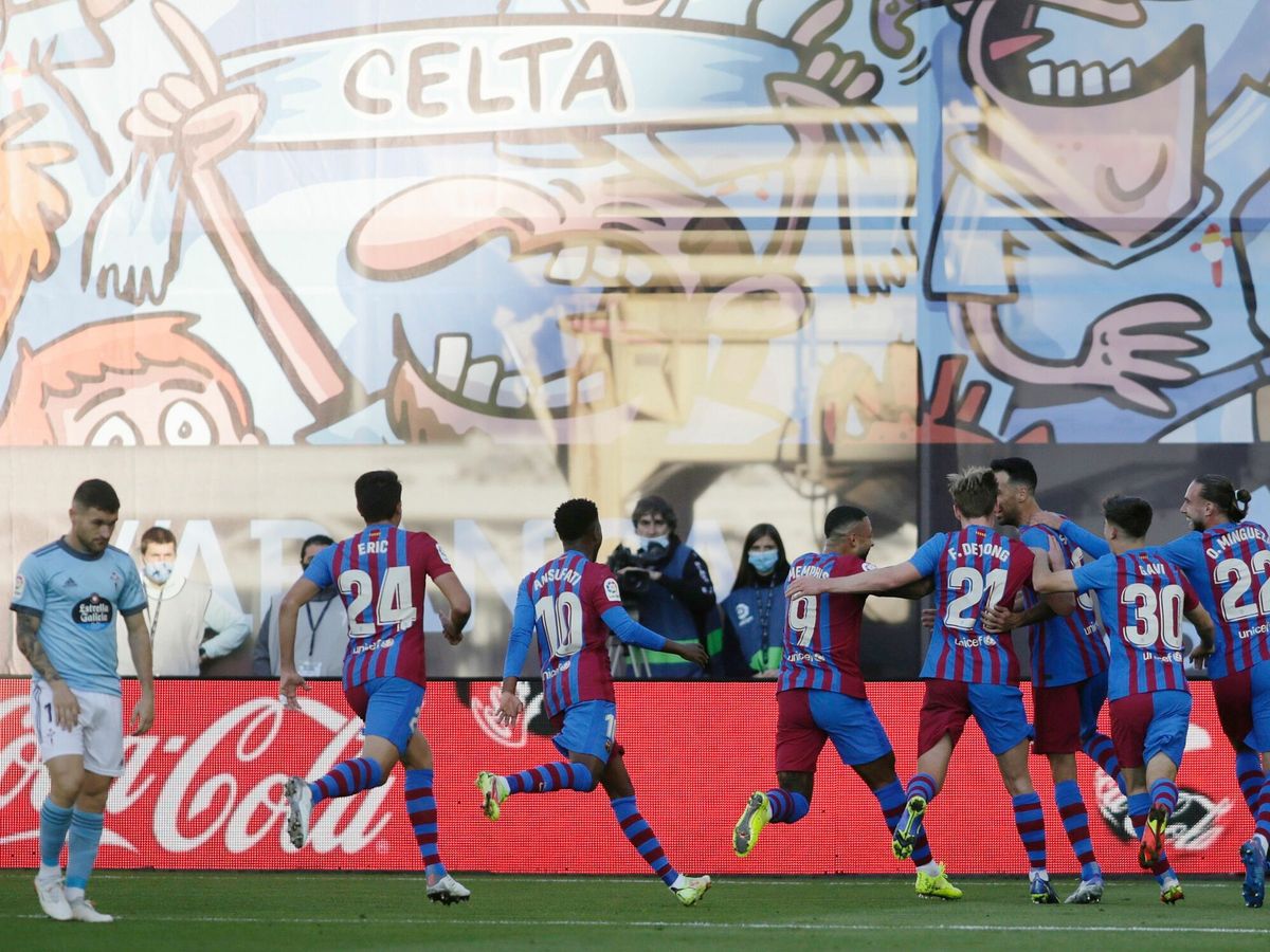 Foto: Los jugadores del Barça celebran un gol. (Reuters/Miguel Vidal)