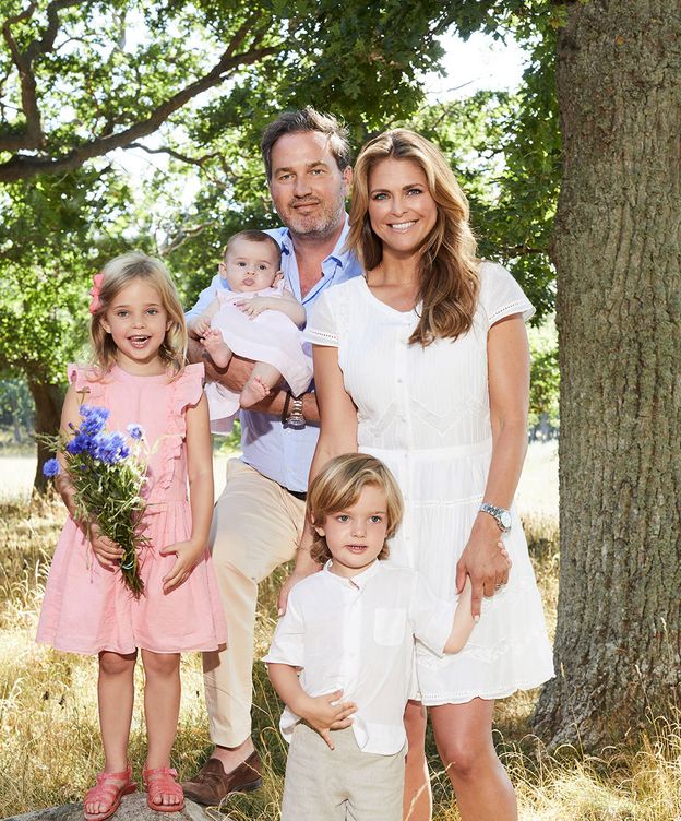 Foto: La princesa Magdalena con su marido, Chris O'Neill y sus hijos, los príncipes Leonore, Nicolas y Adrienne. (Casa real sueca)