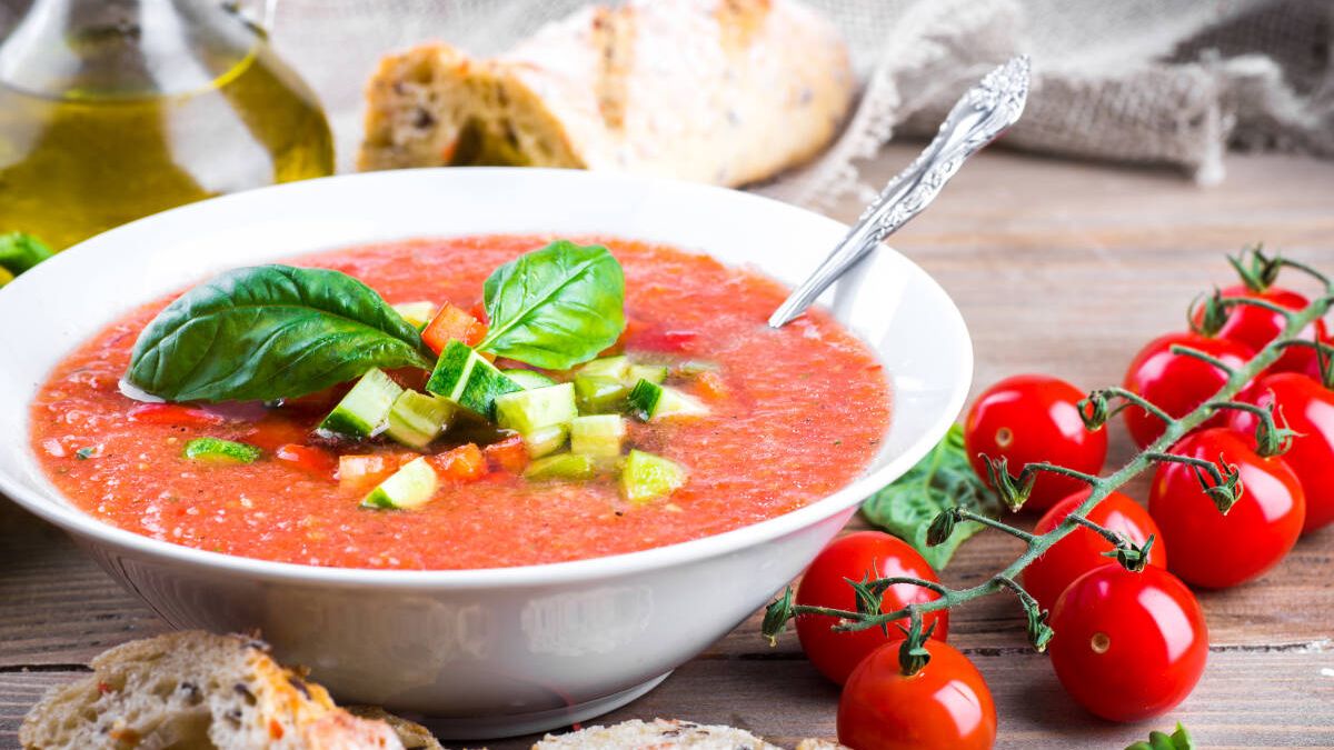 Gazpacho sostenible: los secretos de la gran receta mediterránea