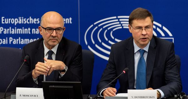 Foto: Pierre Moscovici y Valdis Dombrovskis. (EFE)