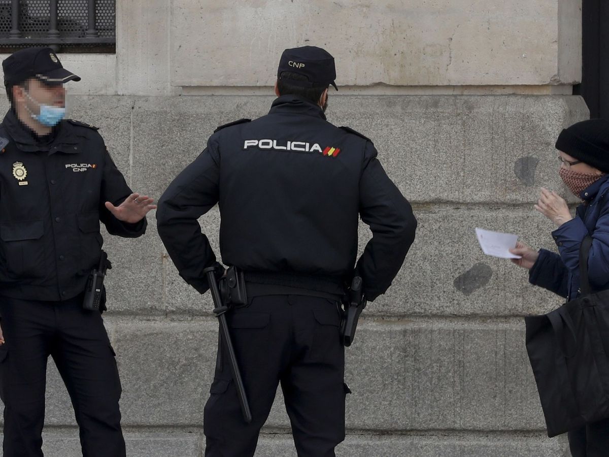 Foto: Agentes de la Policía Nacional en Madrid. (EFE)
