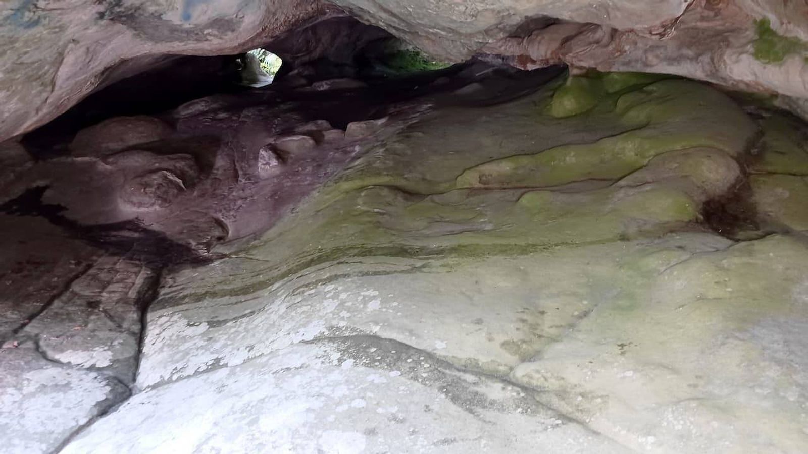 Francia explora una cueva al sur de París y encuentra un mapa 3D fabricado hace más de 20.000 años