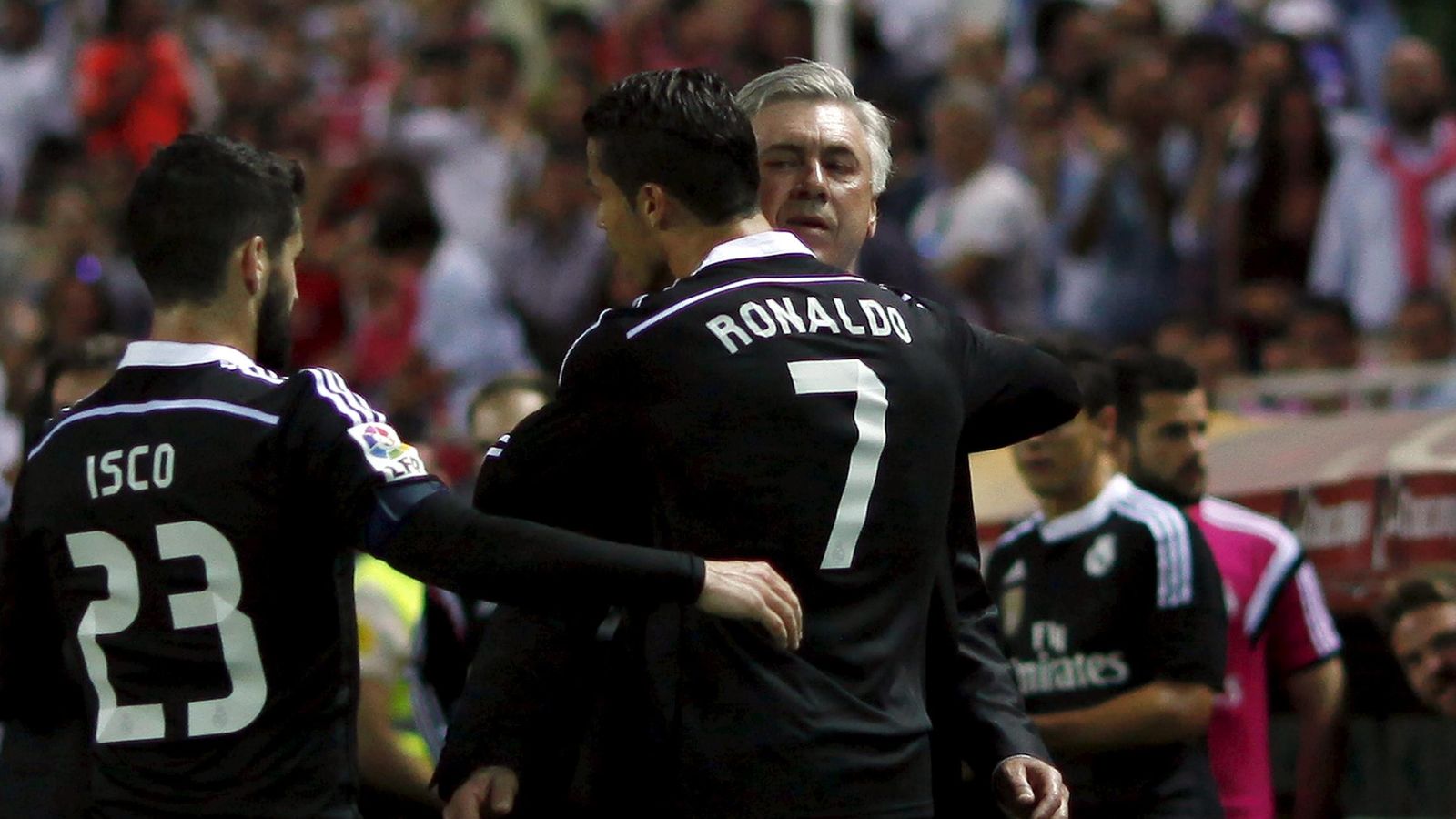 Foto: Cristiano Ronaldo abrazando a Carlo Ancelotti.