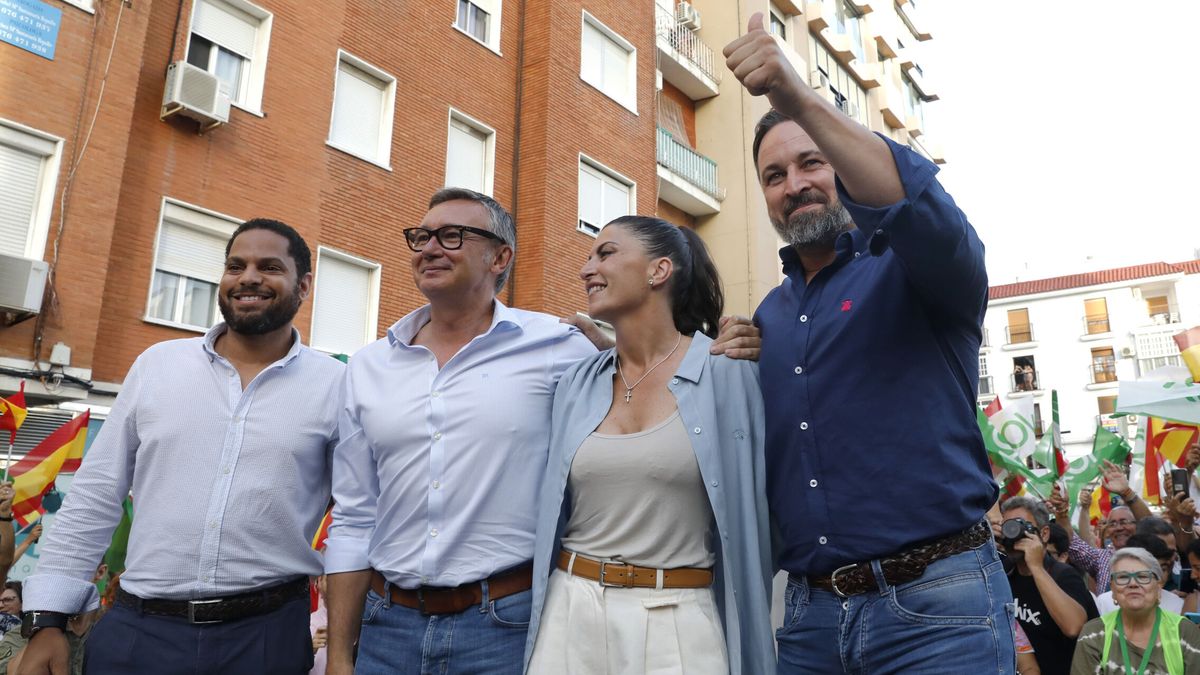 Abascal asume su error con Macarena Olona y deja Vox Andalucía como antes de su llegada