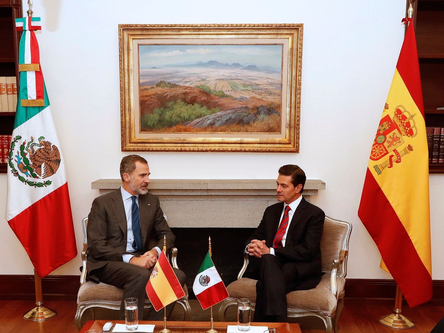 Peña Nieto recibió al rey Felipe VI en su residencia de Los Pinos, en el último acto oficial del mandatario mexicano. (EFE)