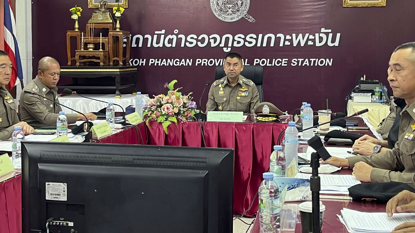 El subdirector de la Policía de Tailandia, Surachate Hakparn, el pasado agosto en rueda de prensa. (EFE/Somkeat Ruksaman)
