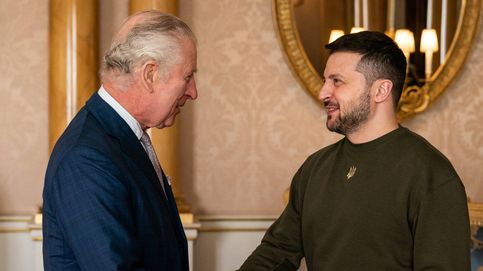 Noticia de El presidente de Ucrania conoce al rey Carlos de Inglaterra... ¡en sudadera!